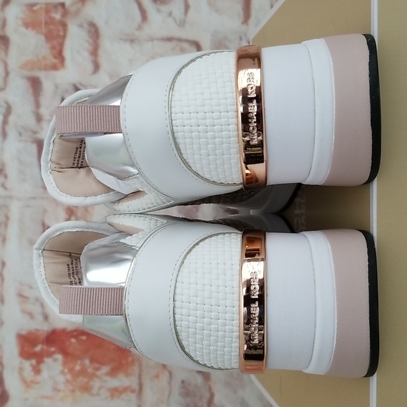 New Michael Kors Georgie Wedge Sneakers - Picture 5 of 10